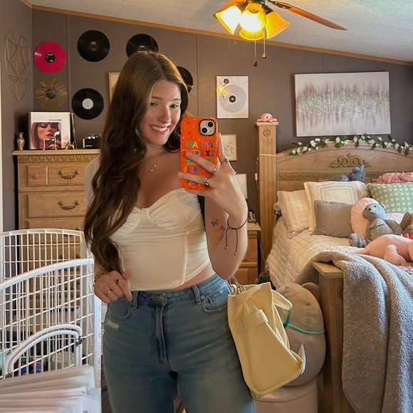 Meet your Posher, Bailey - Picture 1 of 1